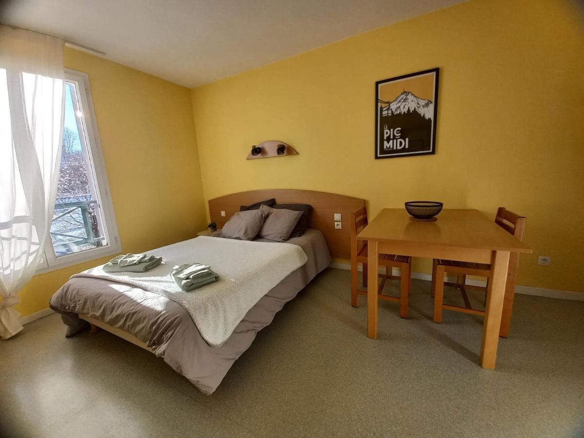 Studio très bien situé, belle vue, parking privé Bagnères-de-Bigorre Exterior foto